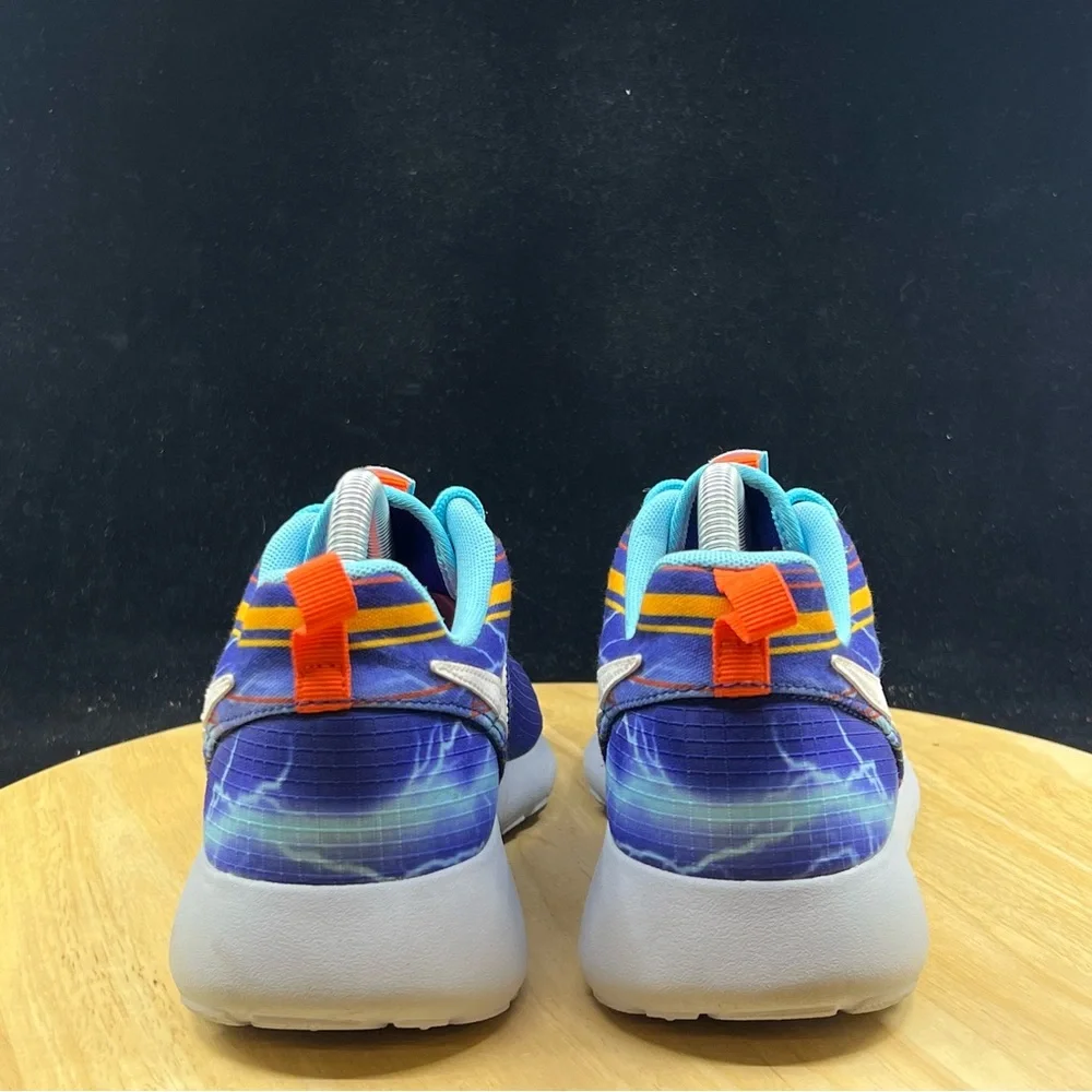 Nike Roshe Run Print 677782-401 Youth Size 6.5Y / Womens 8 Lightning Print Blue